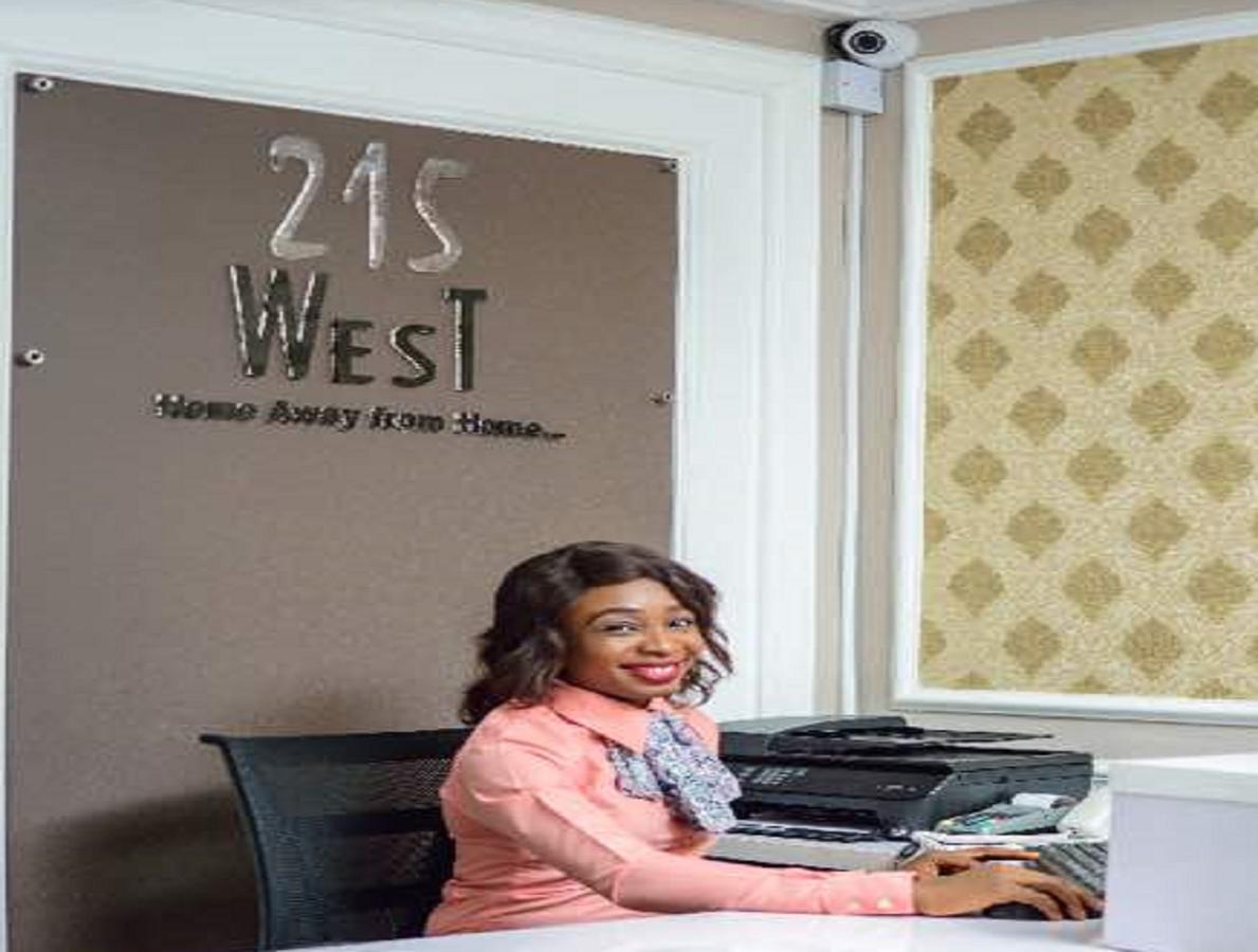 215 West Apartment Абуджа Екстериор снимка